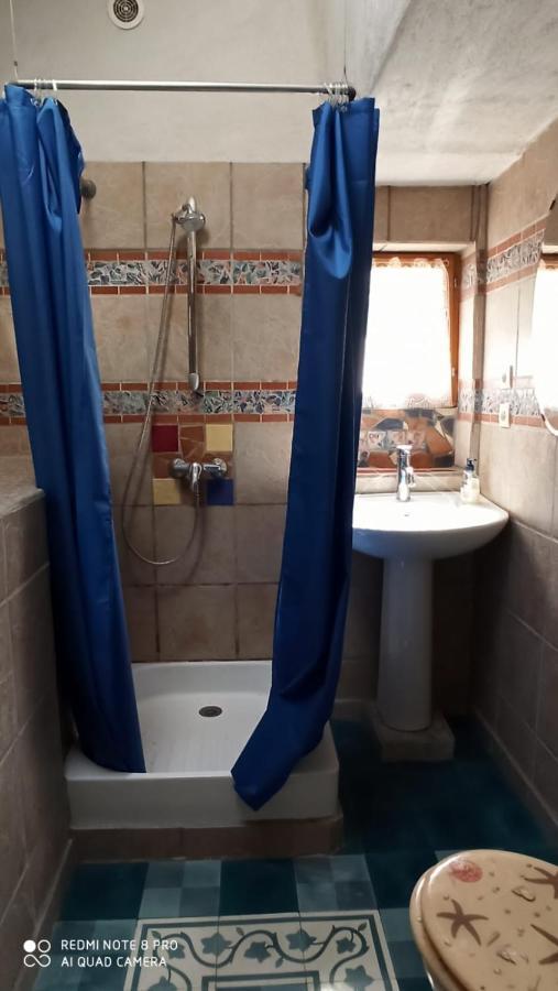 Charmante Petite Maison De Pecheur - Proche Ile De Brehat Et Gr34 Lézardrieux Exterior foto